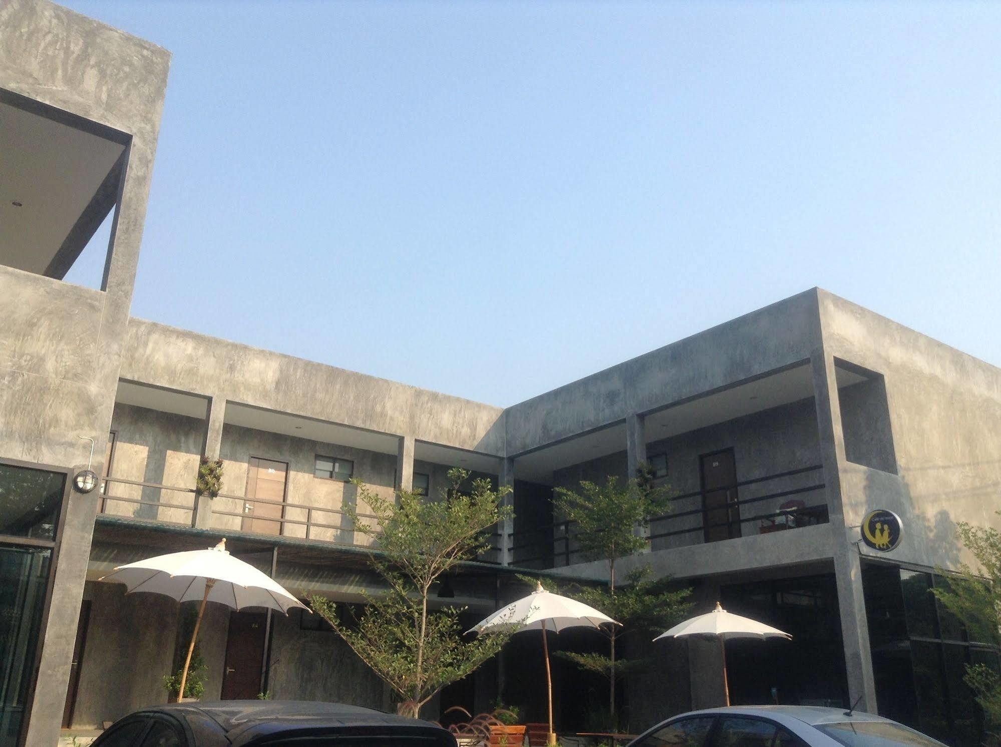 Come Moon Loft Hotel Phrae Exterior foto