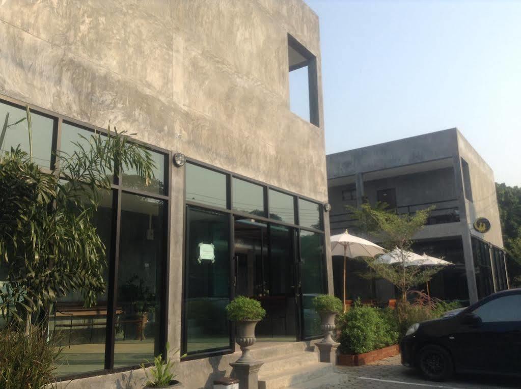 Come Moon Loft Hotel Phrae Exterior foto